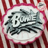 itsonlycake.de-david-bowie-black-cupcake-topper-fondant07s