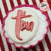 itsonlycake.de-tina-turner-80th-cupcake-topper-fondant06s