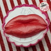 itsonlycake.de-tina-turner-80th-cupcake-topper-fondant08s